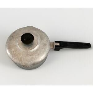 Magnalite Classic Sauce Pan w/Lid 2 Qt Chicago Cutlery 4682 Aluminum Vintage USA